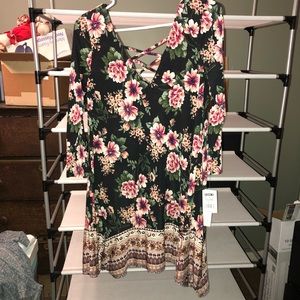 NWT Floral 3/4 sleeve dress